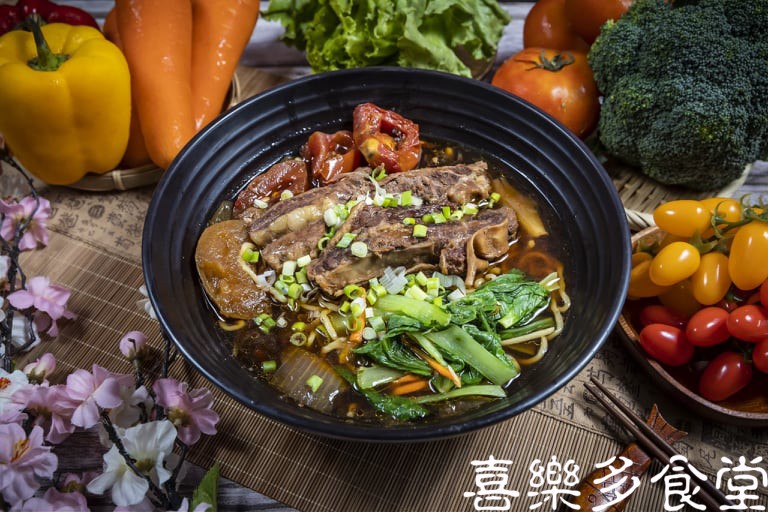 喜樂多-牛魔王牛肉麵